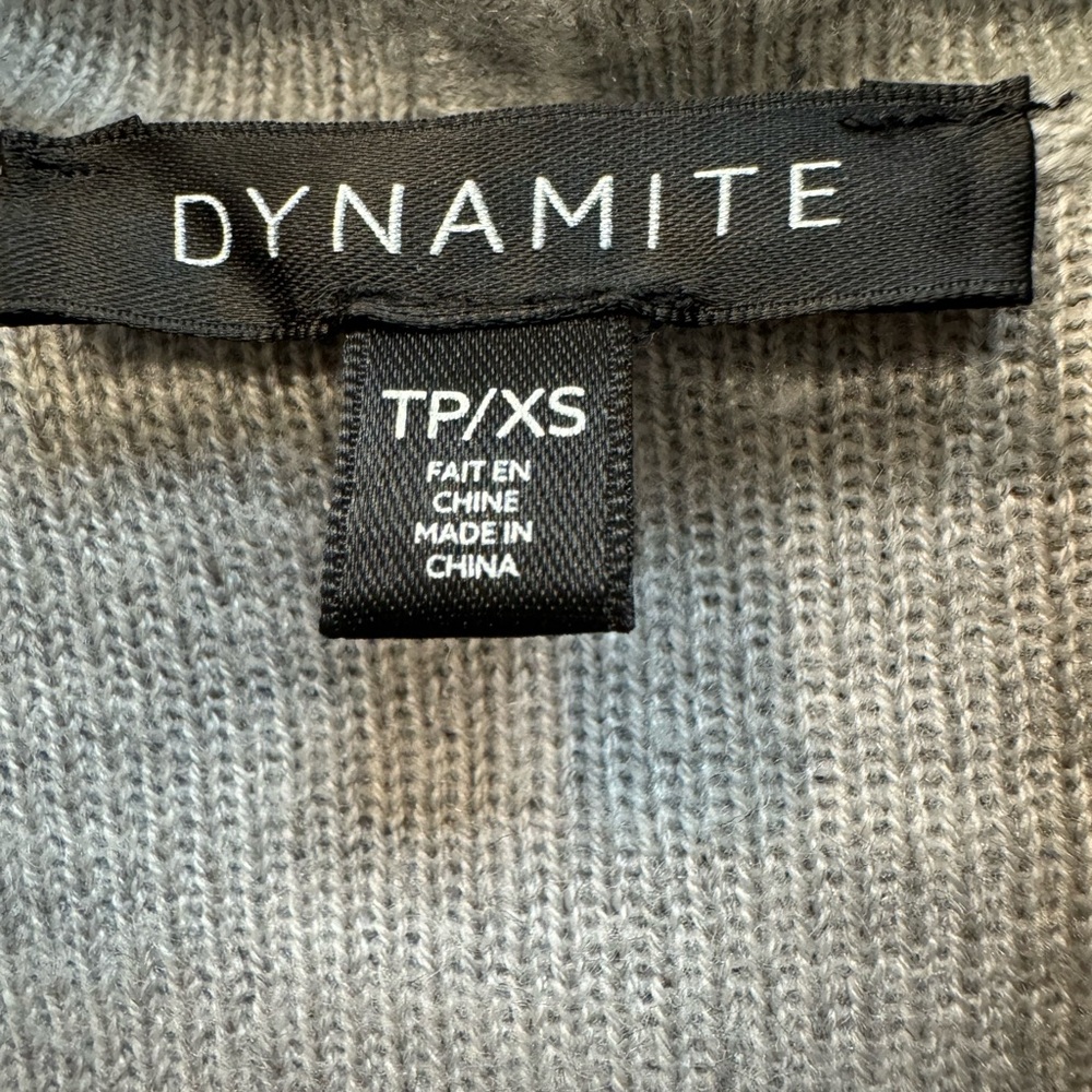 DYNAMITE sweater - Picture 3 of 4
